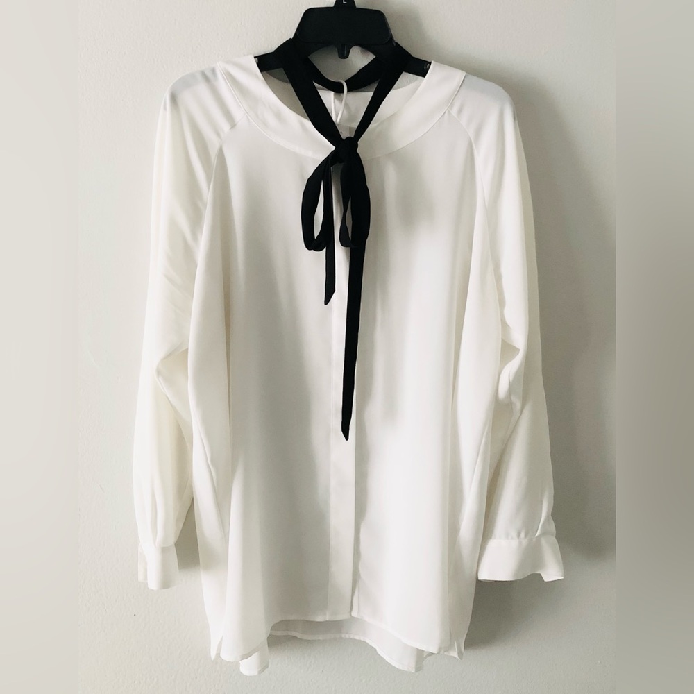 CAbi White Long-Sleeve Blouse with Black Bow Tie